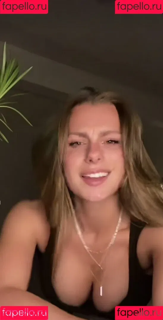 Lana Roosje Onlyfans Photo Gallery 