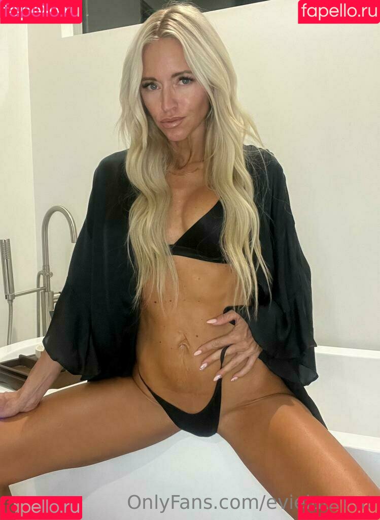 evielaurent Nude Onlyfans Photo 19