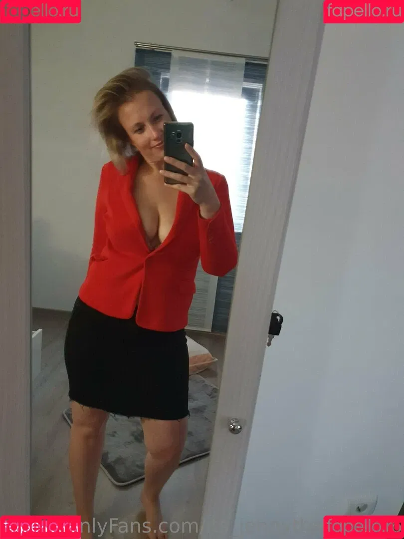 its_jennytheangel86 Onlyfans Photo Gallery 