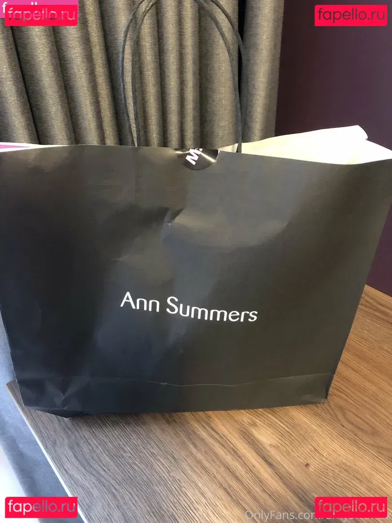 britishamianna Onlyfans Photo Gallery 