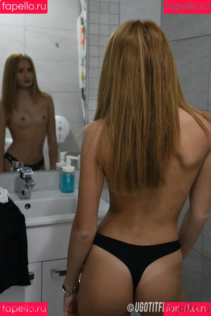 ugotitflauntit.com Onlyfans Photo Gallery 