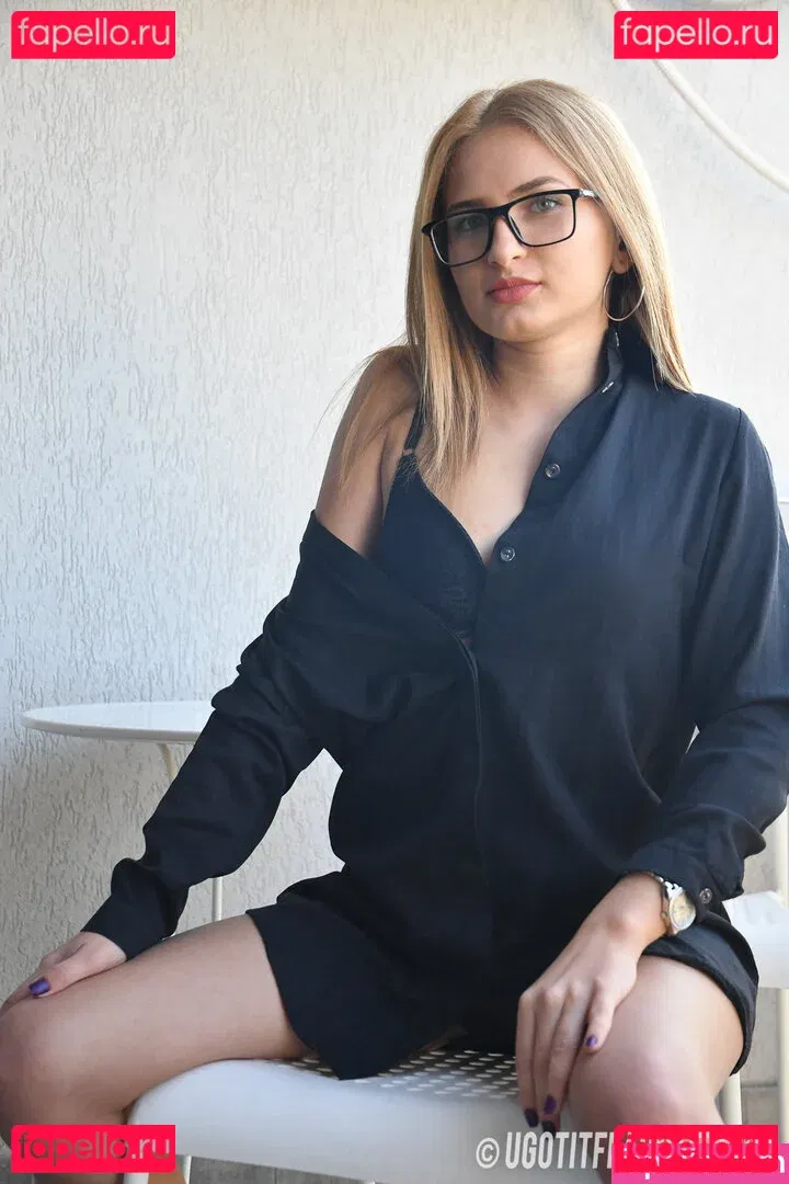 ugotitflauntit.com Onlyfans Photo Gallery 