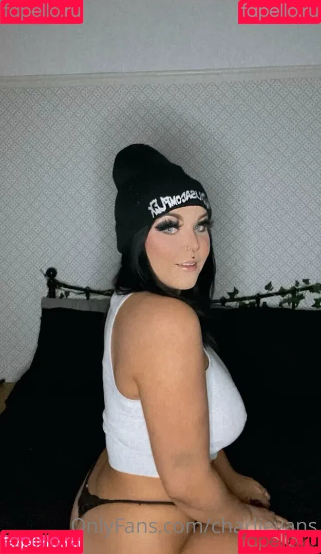 Charli Evans Onlyfans Photo Gallery 