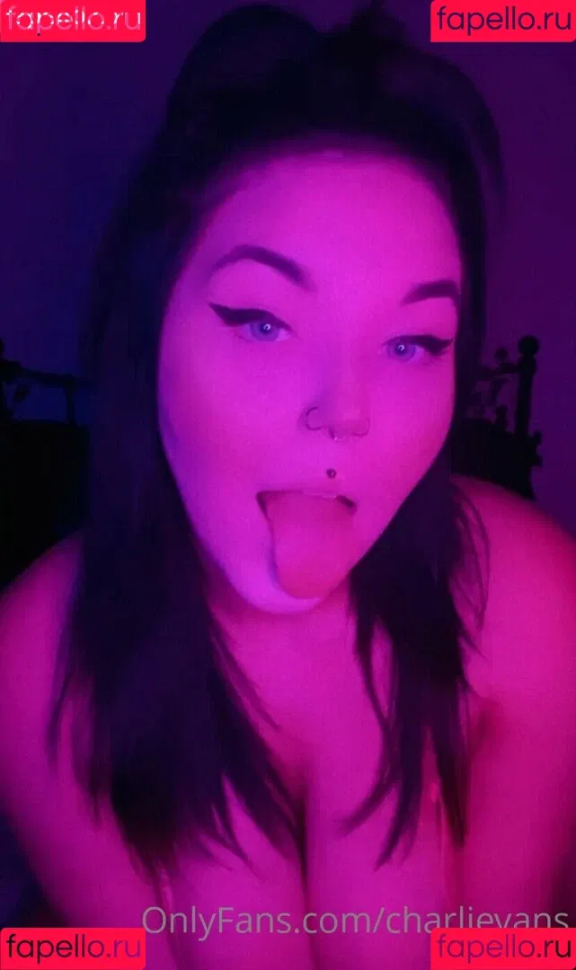 Charli Evans Onlyfans Photo Gallery 