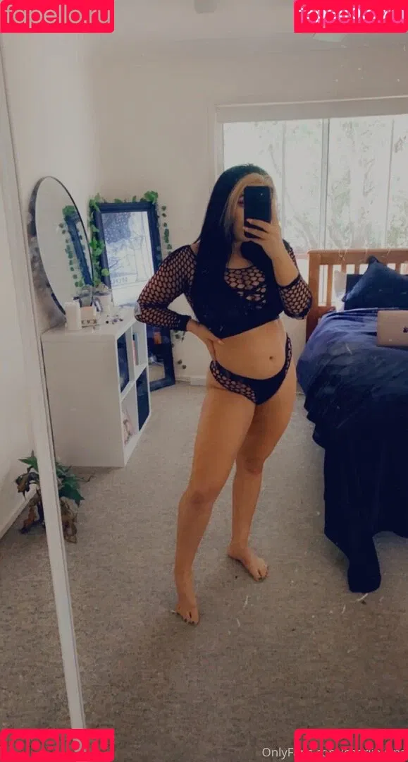Charli Evans Onlyfans Photo Gallery 