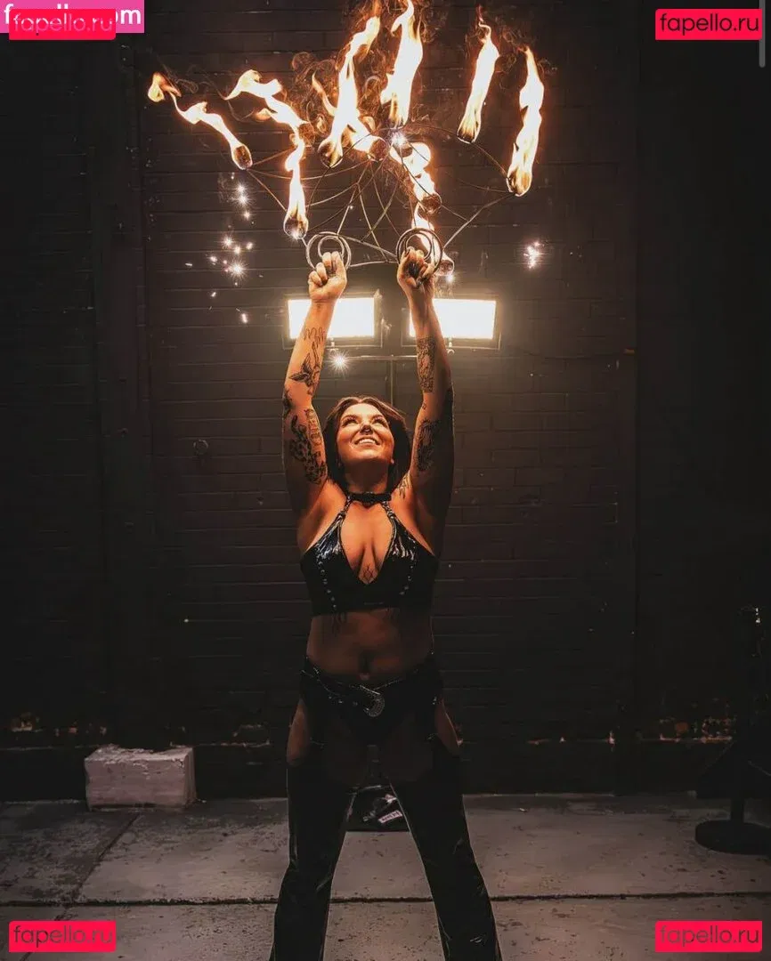 Charli Evans Onlyfans Photo Gallery 