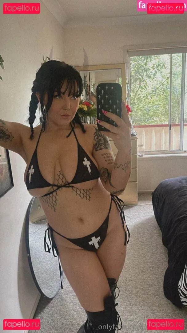 Charli Evans Onlyfans Photo Gallery 