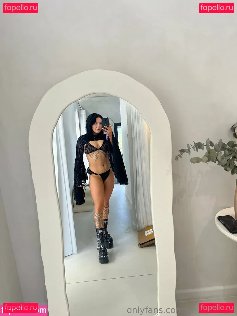 Charli Evans Onlyfans Photo Gallery 