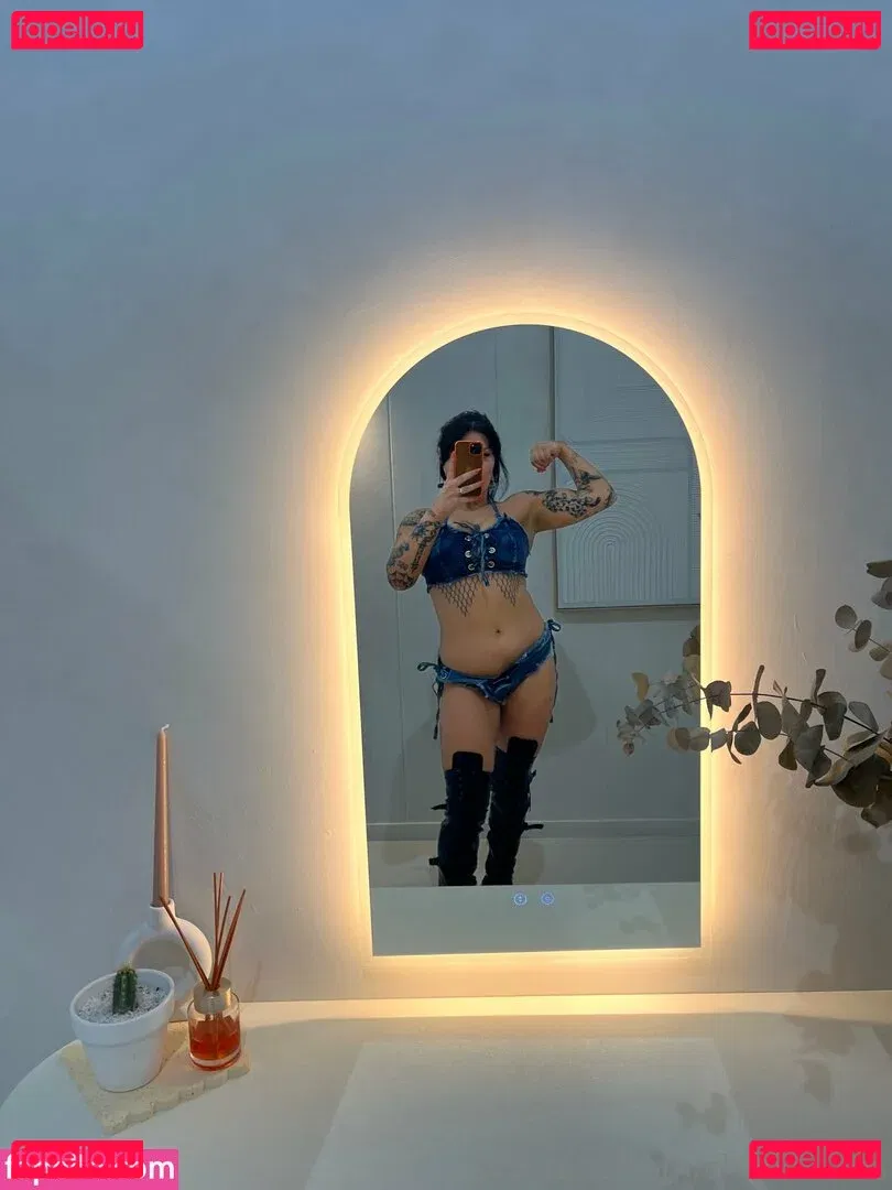 Charli Evans Onlyfans Photo Gallery 