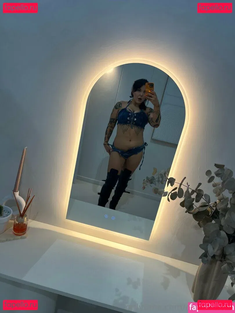 Charli Evans Onlyfans Photo Gallery 