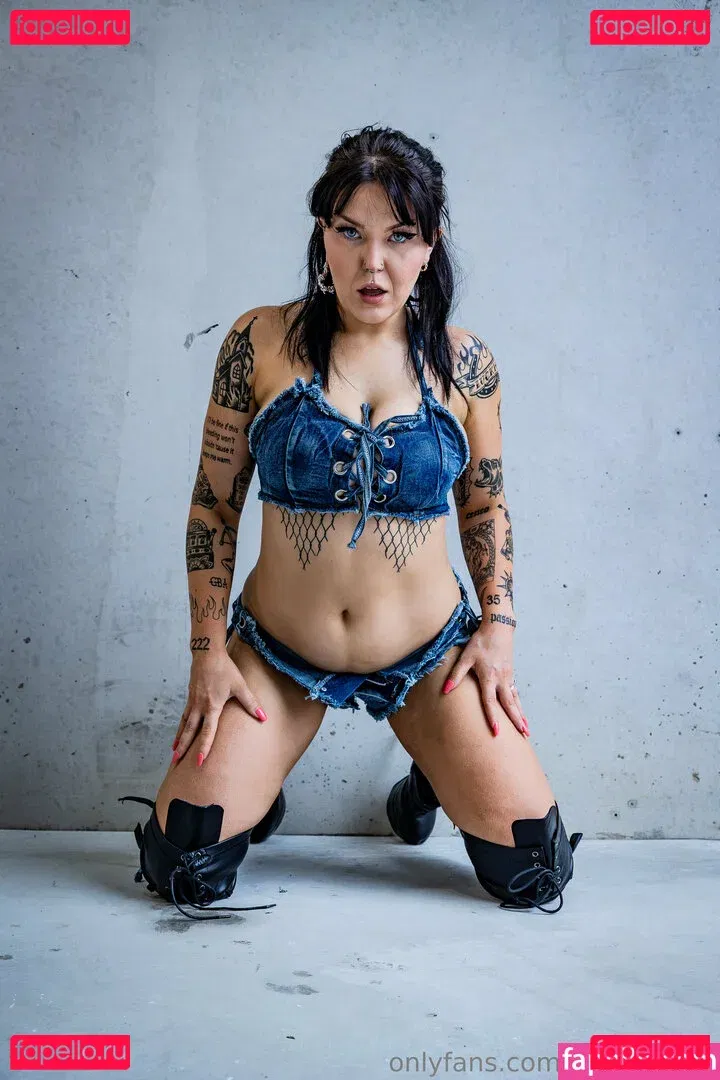 Charli Evans Onlyfans Photo Gallery 