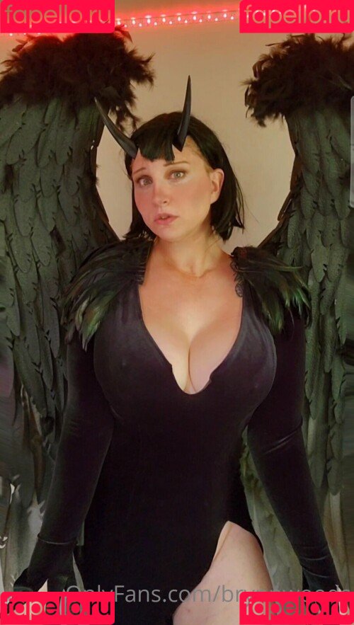 Brynn Woods Onlyfans Photo Gallery 