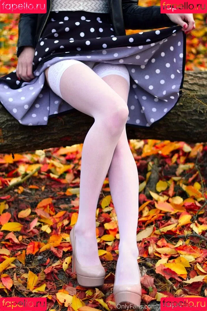 littlekiss_ka_feet Onlyfans Photo Gallery 