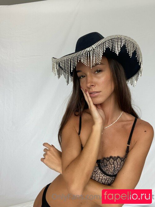 carlotaensenat Onlyfans Photo Gallery 