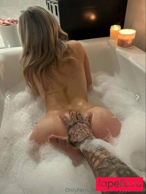 britneyyyofficial Nude Onlyfans Photo 3