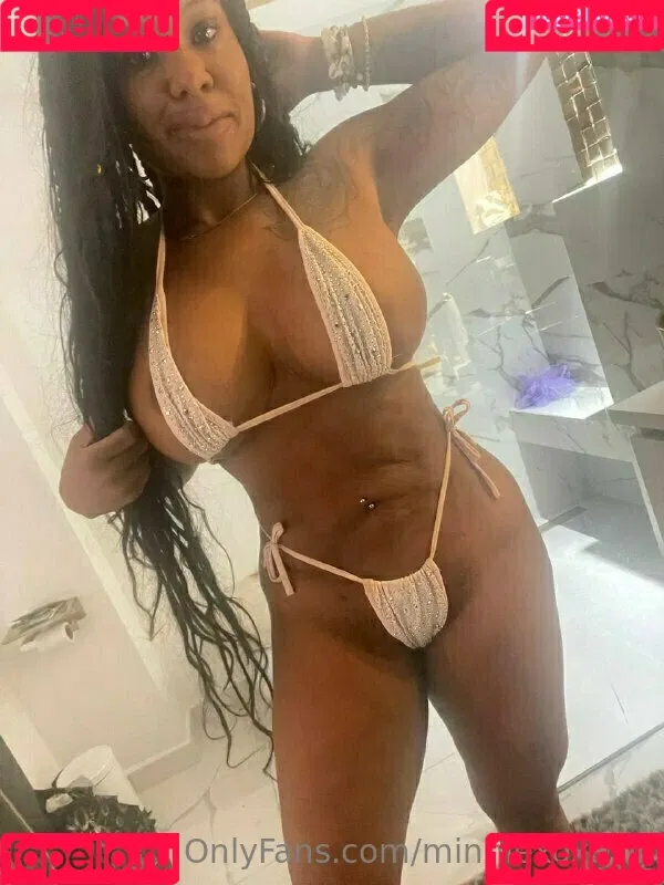 minniexoxo20 Onlyfans Photo Gallery 