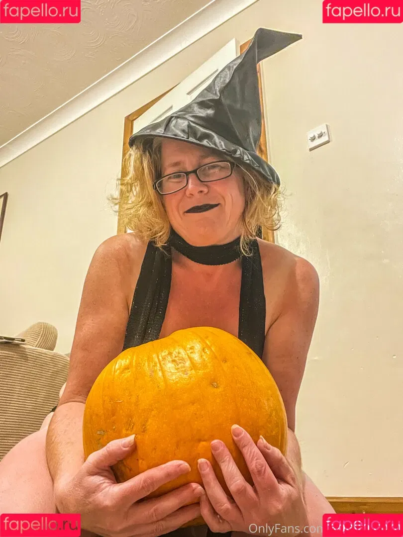 khariscurves Onlyfans Photo Gallery 