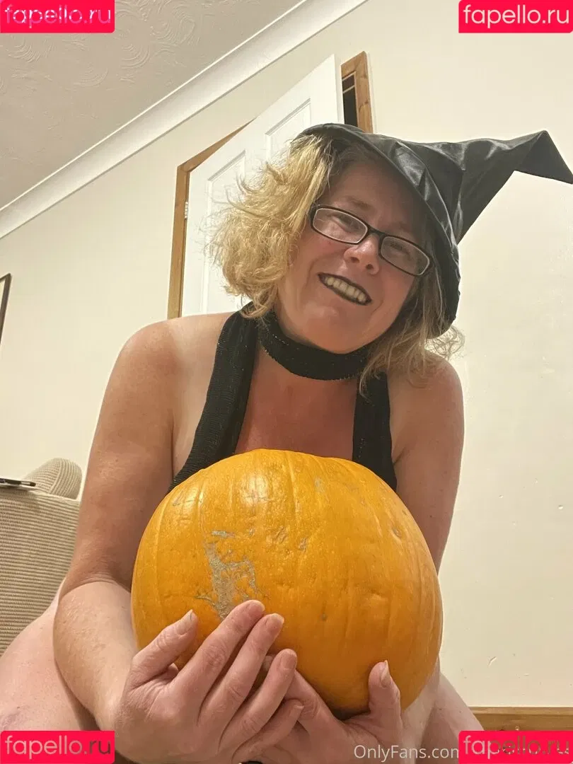 khariscurves Onlyfans Photo Gallery 