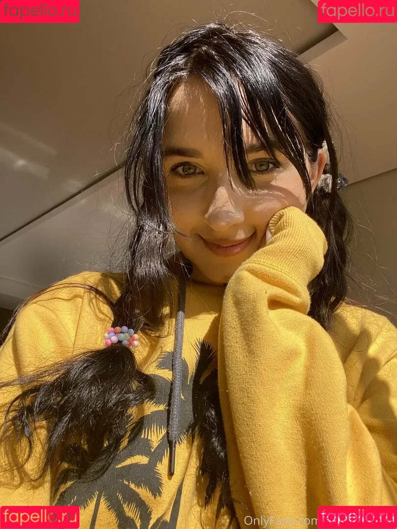 molly_bl0om Onlyfans Photo Gallery 