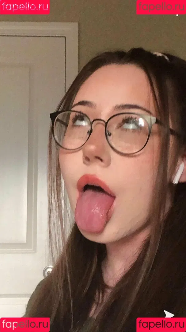 AliciaJade Onlyfans Photo Gallery 