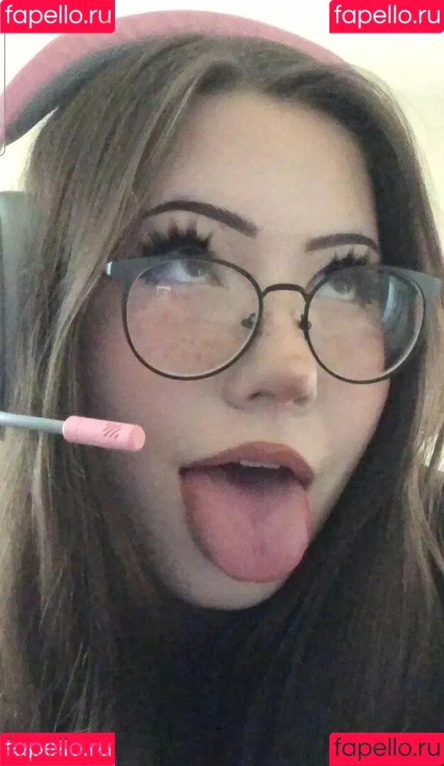AliciaJade Onlyfans Photo Gallery 