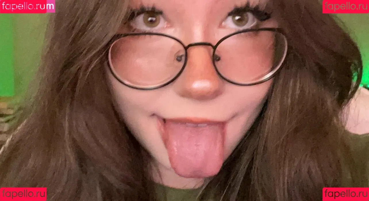 AliciaJade Onlyfans Photo Gallery 