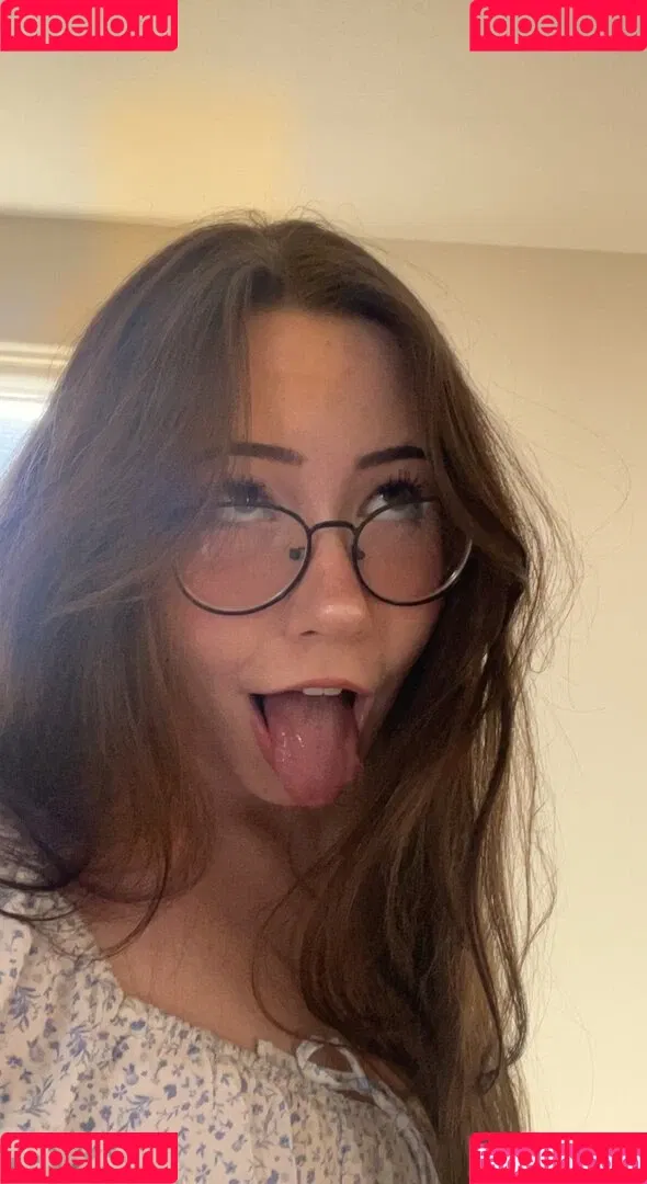AliciaJade Onlyfans Photo Gallery 