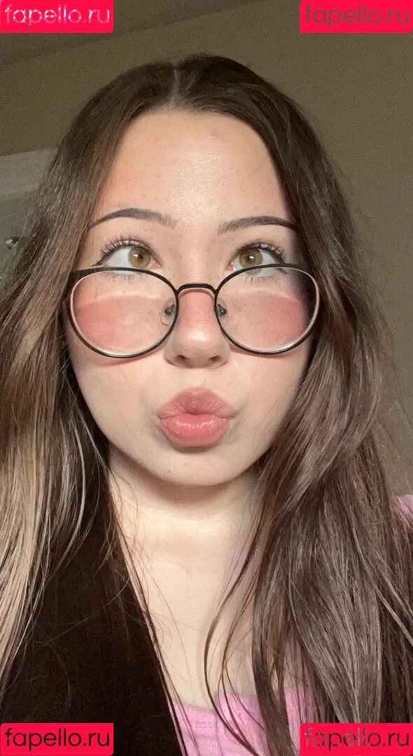 AliciaJade Onlyfans Photo Gallery 