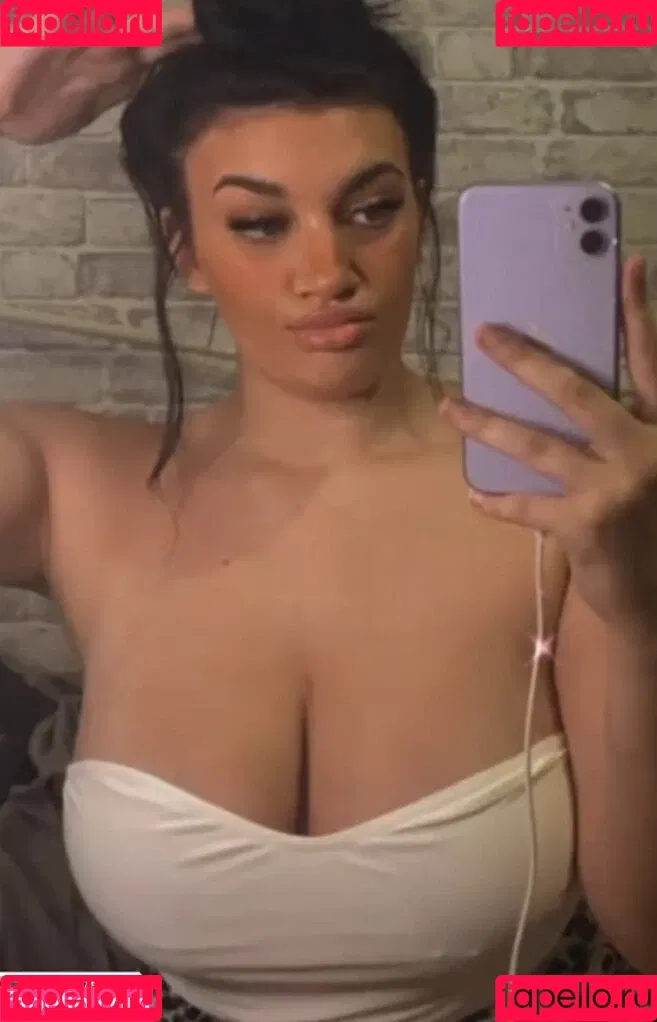 Chloe-Ann Whitham Onlyfans Photo Gallery 