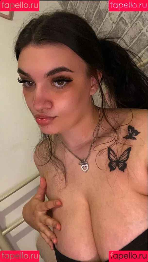 Chloe-Ann Whitham Onlyfans Photo Gallery 