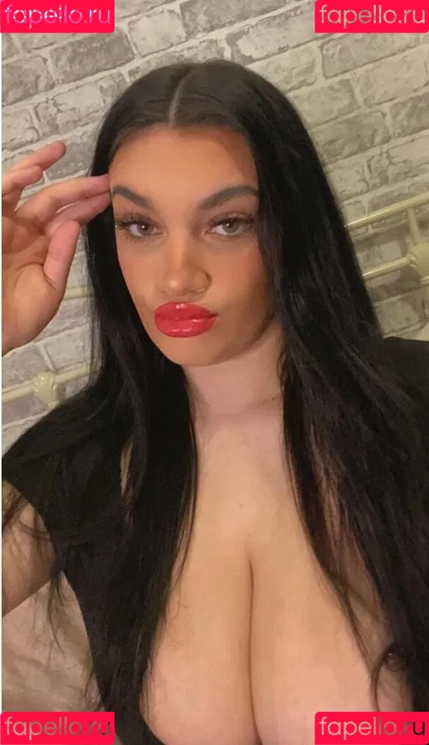 Chloe-Ann Whitham Onlyfans Photo Gallery 