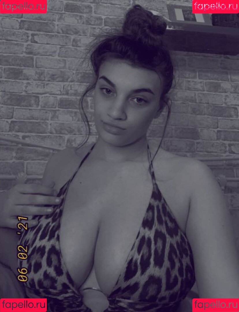 Chloe-Ann Whitham Nude Onlyfans Photo 19