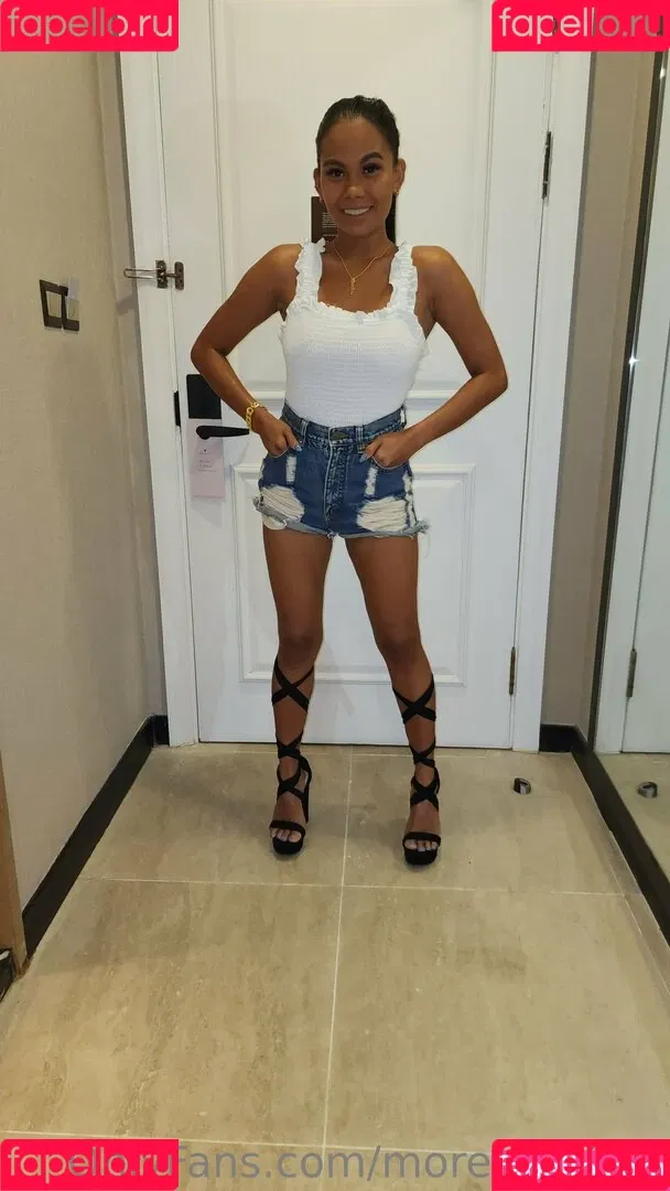 morenamitch Onlyfans Photo Gallery 