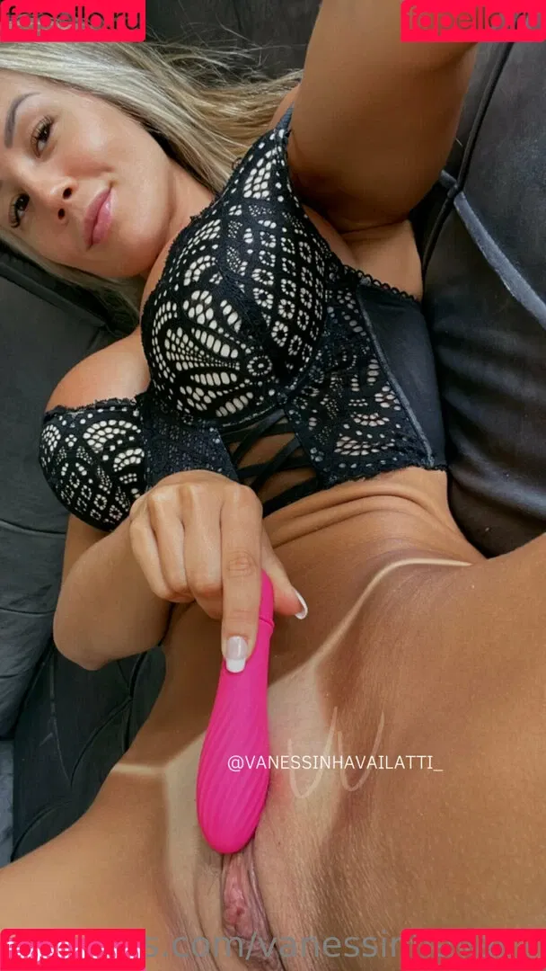 vanessinhavailatti Onlyfans Photo Gallery 