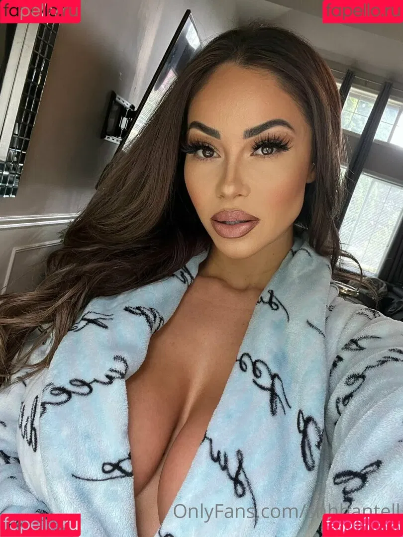 Shantel Tinajero Onlyfans Photo Gallery 
