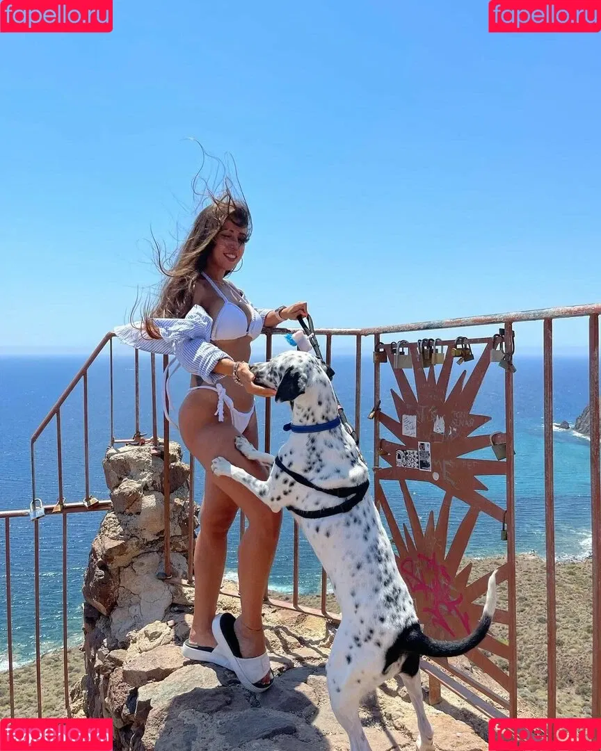 Sara Izquierdo Onlyfans Photo Gallery 
