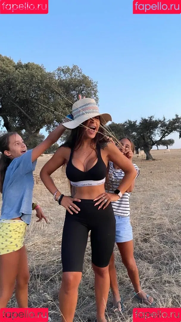 Sara Izquierdo Onlyfans Photo Gallery 