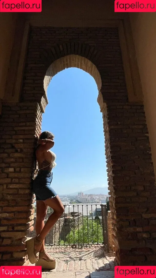 Sara Izquierdo Onlyfans Photo Gallery 