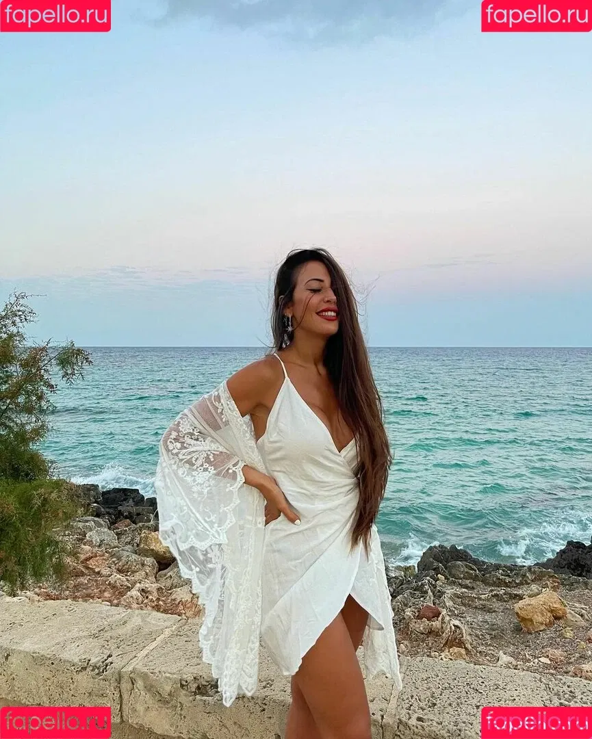 Sara Izquierdo Onlyfans Photo Gallery 