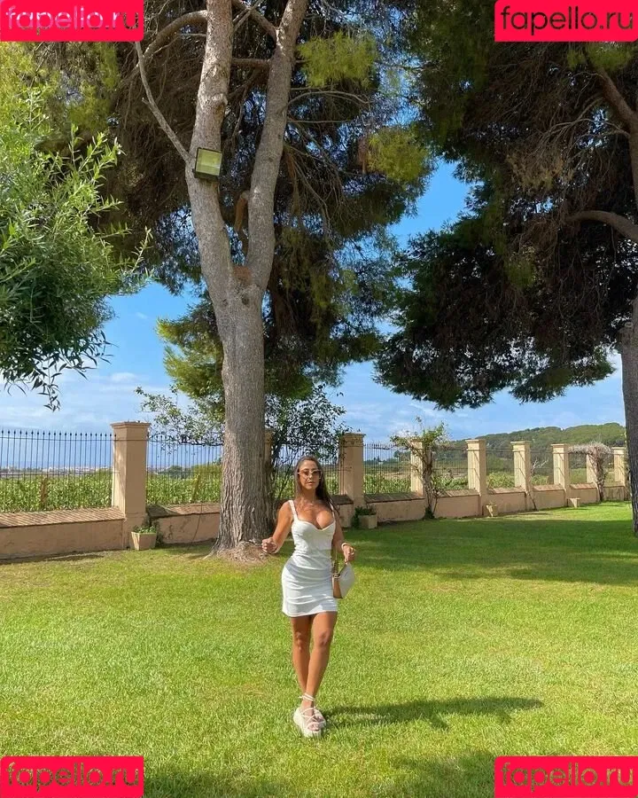 Sara Izquierdo Onlyfans Photo Gallery 