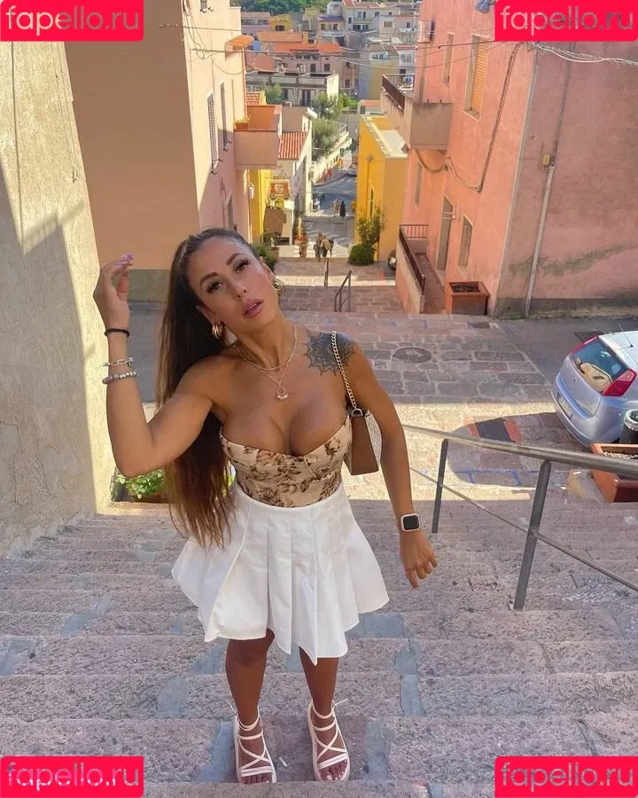 Sara Izquierdo Onlyfans Photo Gallery 