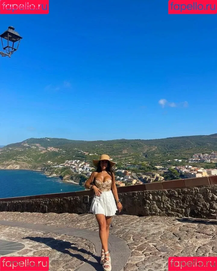 Sara Izquierdo Onlyfans Photo Gallery 