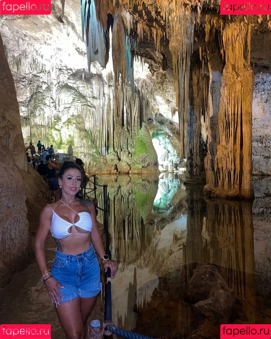 Sara Izquierdo Onlyfans Photo Gallery 