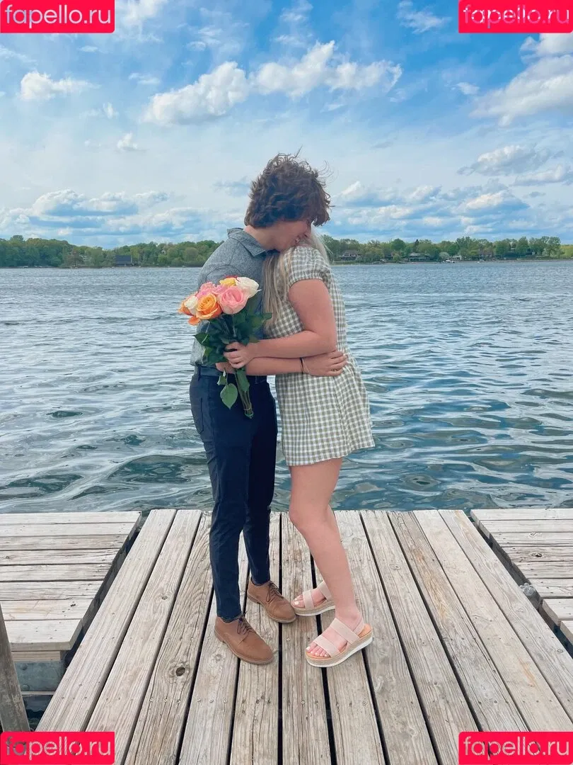Anya Truax Onlyfans Photo Gallery 