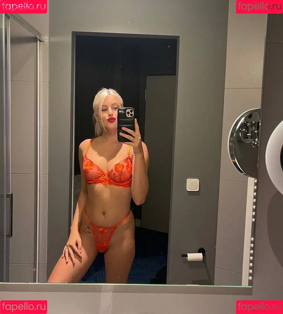 Chloe Verhagen Onlyfans Photo Gallery 