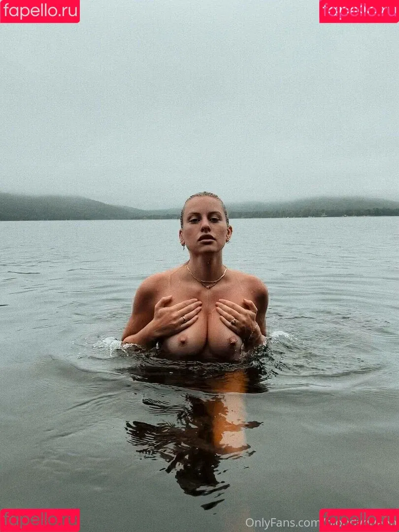 Chloe Verhagen Onlyfans Photo Gallery 
