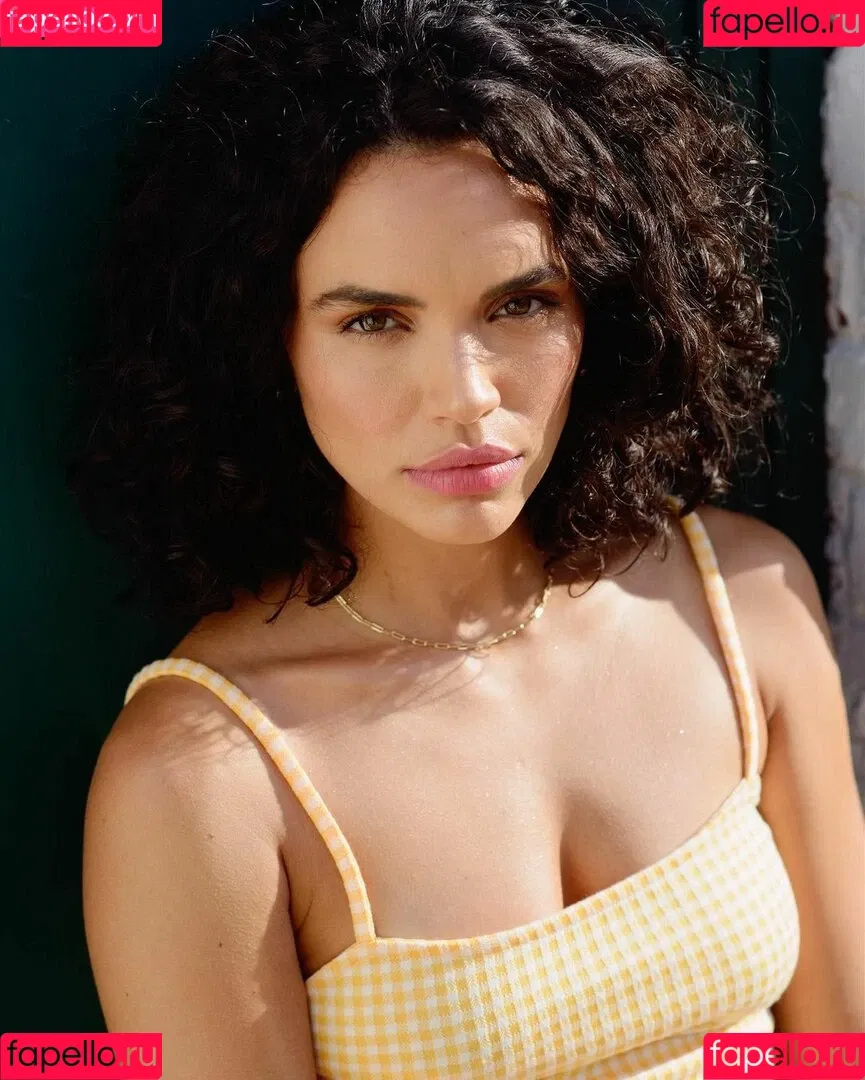 Giovana Cordeiro Onlyfans Photo Gallery 