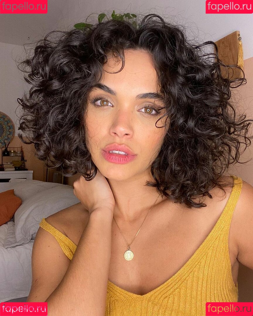 Giovana Cordeiro Nude Onlyfans Photo 42