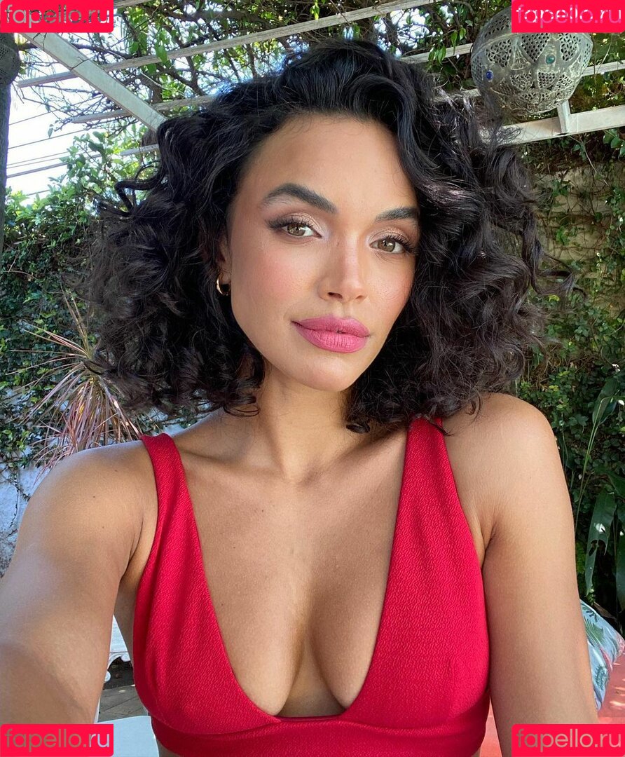 Giovana Cordeiro Nude Onlyfans Photo 40