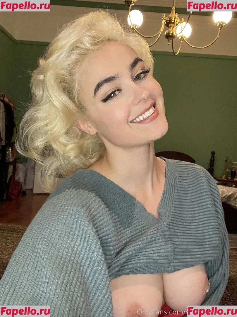 Stefania Ferrario Onlyfans Photo Gallery 